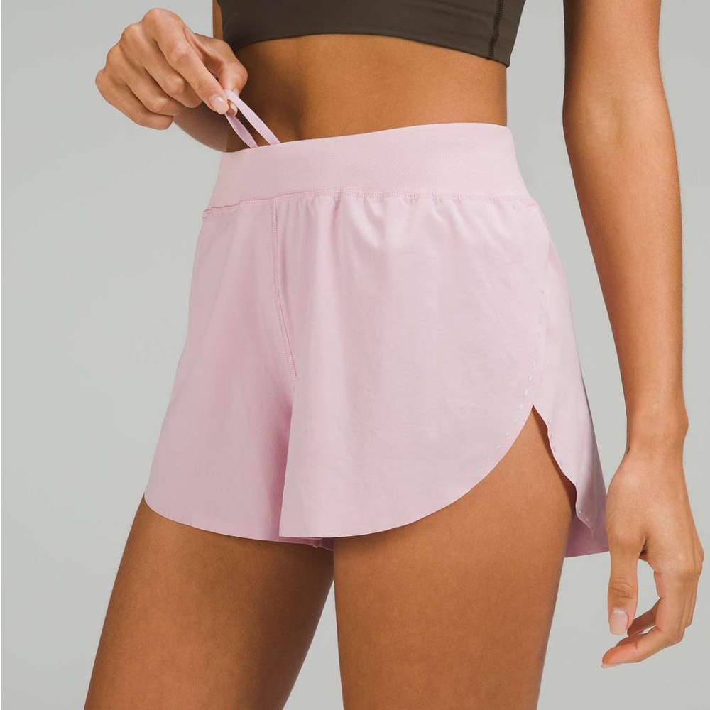 Find your pace high-rise lined short 3